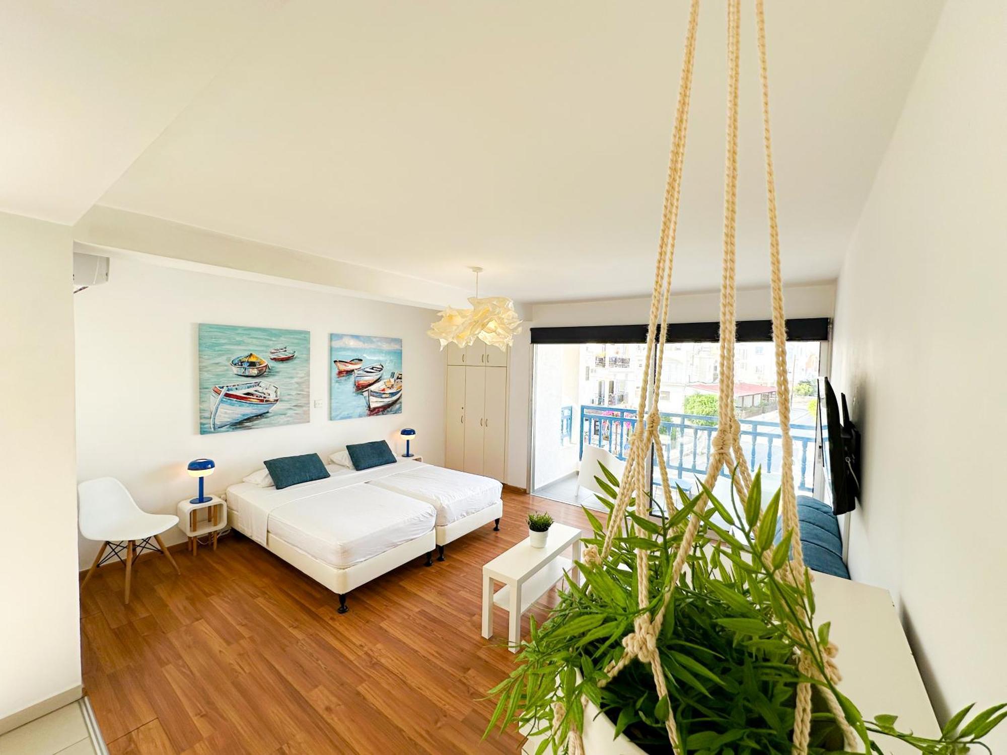 Sherpa Apartments Ajía Nápa Kültér fotó