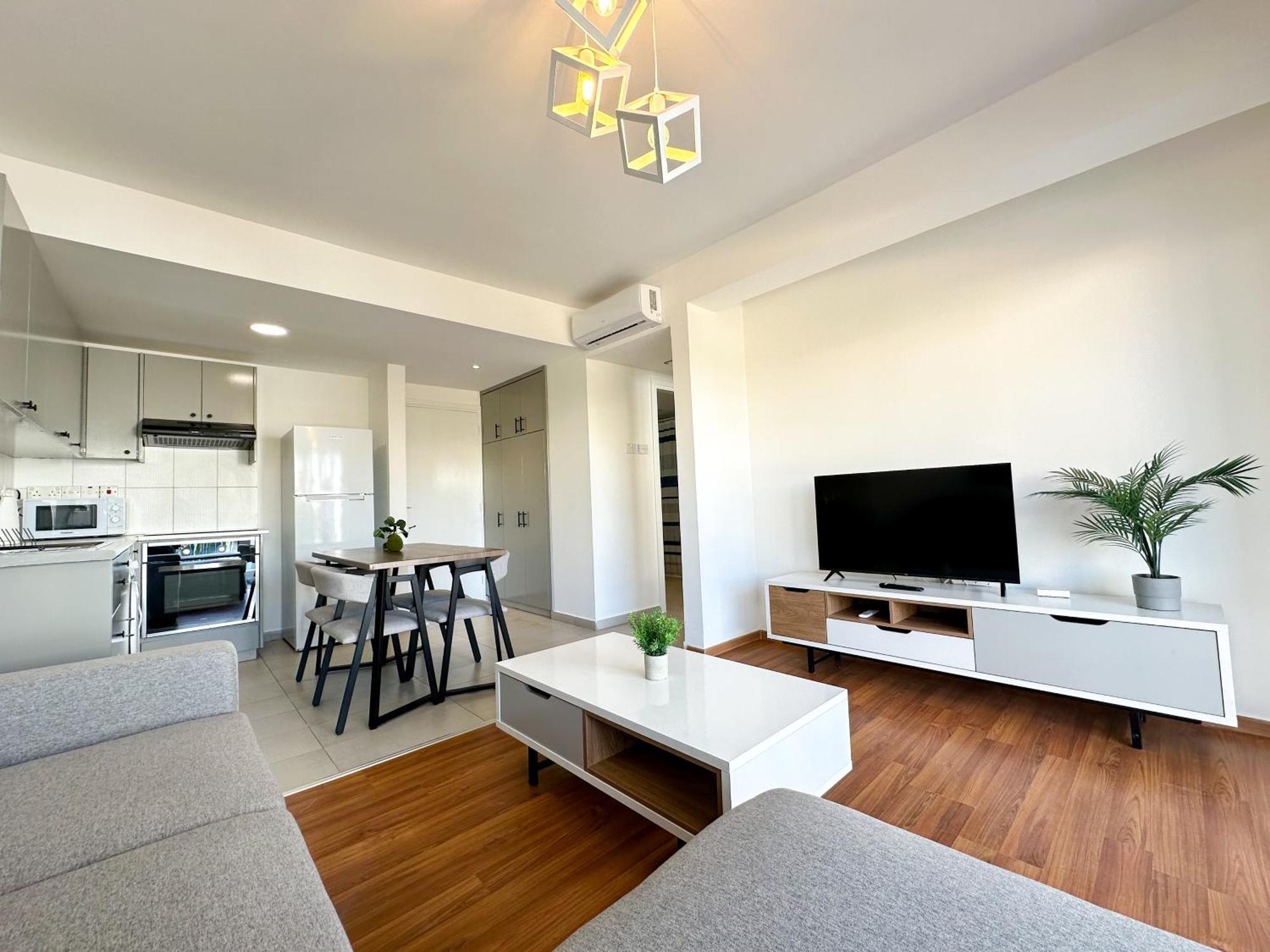 Sherpa Apartments Ajía Nápa Kültér fotó